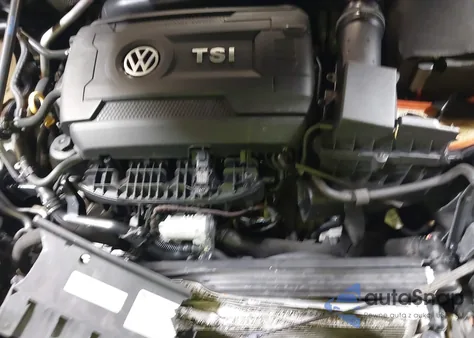 2017 Volkswagen Passat 1.8T R-Line из США, поврежденный, VIN 1VWDT7A33HC020311